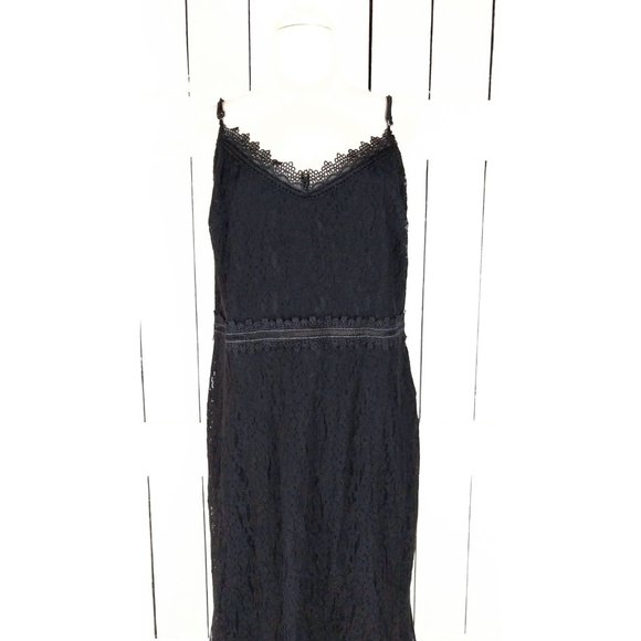 Black stretch lace sleeveless mermaid maxi dress - Picture 2 of 5